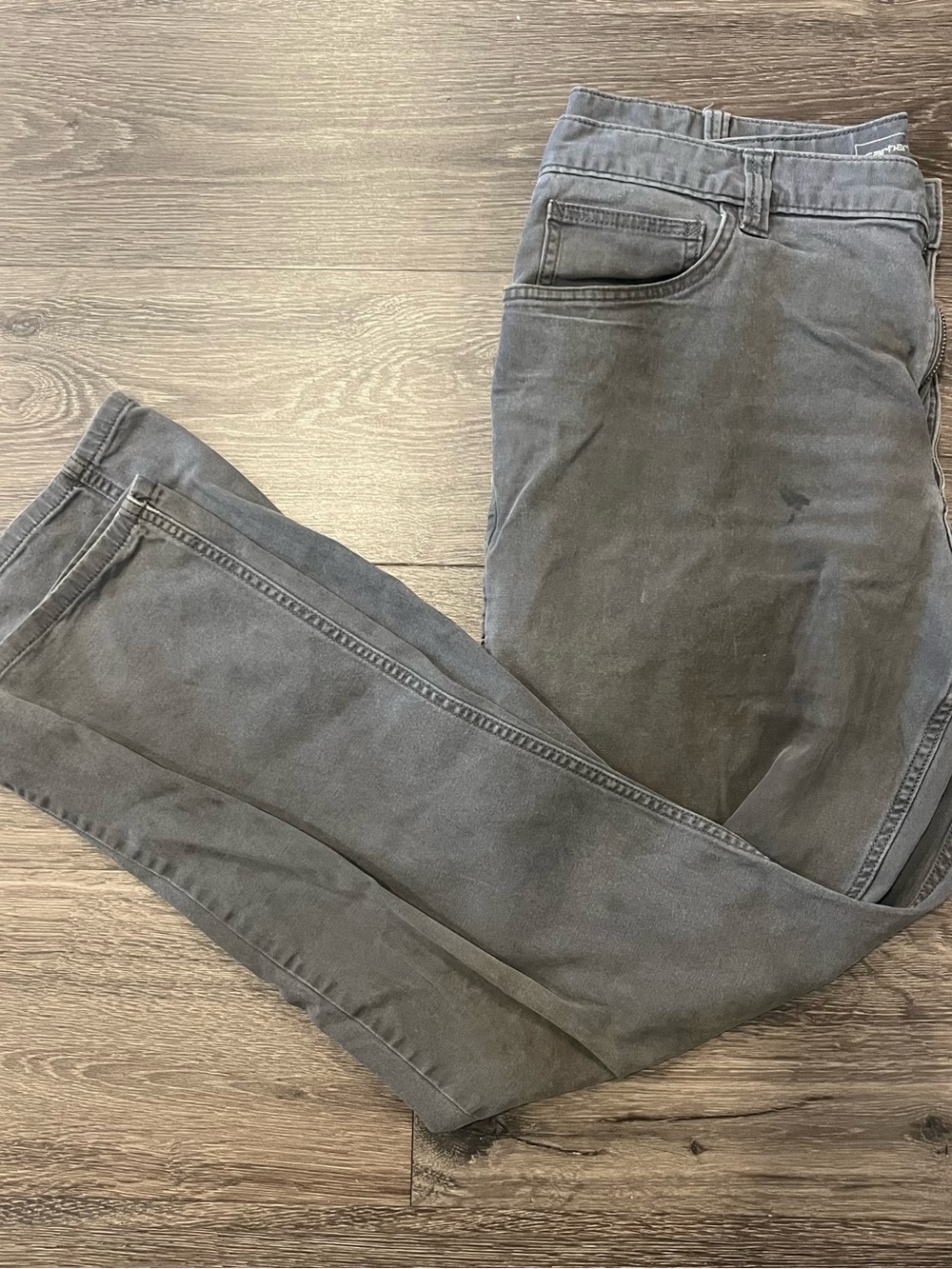 Carhartt Men's Straight-Leg Chinos in Charcoal